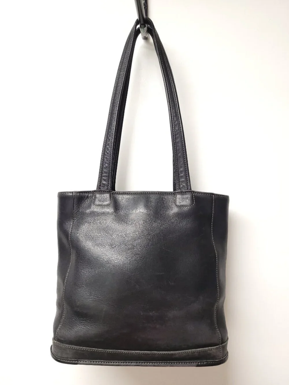 Vintage Y2K Coach Black Leather Classic Bleeker Womens Shoulder Tote Bag